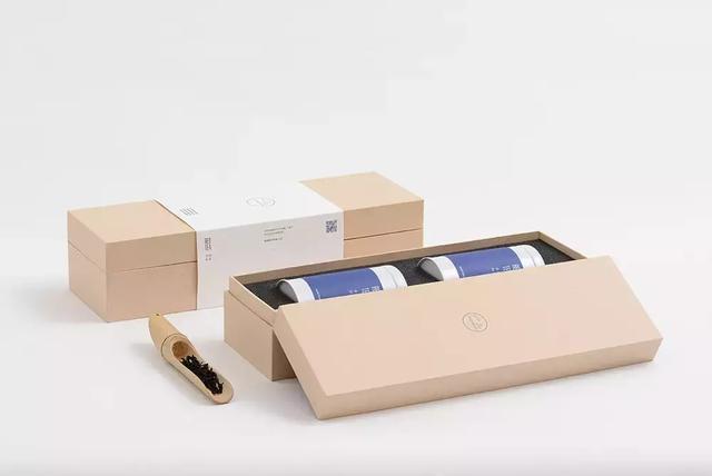白色简约现代茶叶礼盒包装设计定制