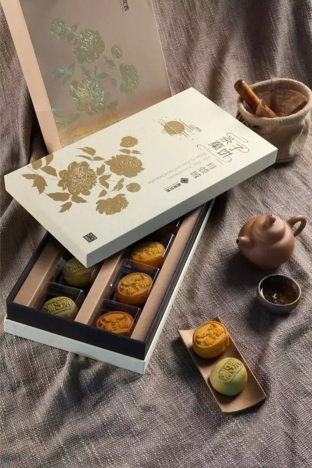白色高档月饼盒设计制作