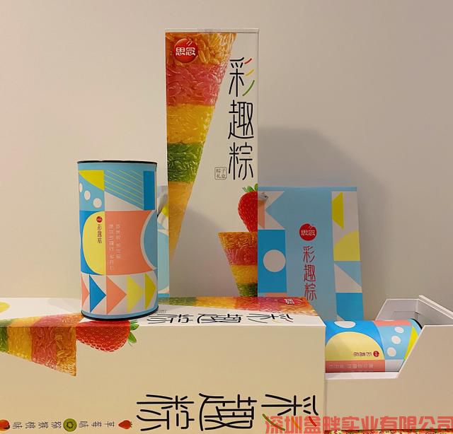 思念水饺搞起彩虹粽子，口味很迷，包装设计更迷